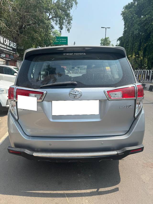 https://images10.gaadi.com/usedcar_image/4559312/original/processed_a4a03498335f6a88131fa19be82c9808.jpg?imwidth=6401