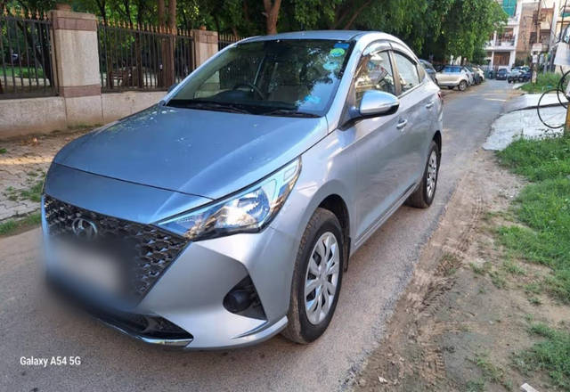 https://images10.gaadi.com/usedcar_image/4559316/original/33f355b2-dfa9-4224-af99-196acfc6850c.?imwidth=6400