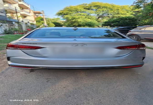 https://images10.gaadi.com/usedcar_image/4559316/original/c3376e50-ae11-431e-9d13-e830c2aedd01.?imwidth=6401