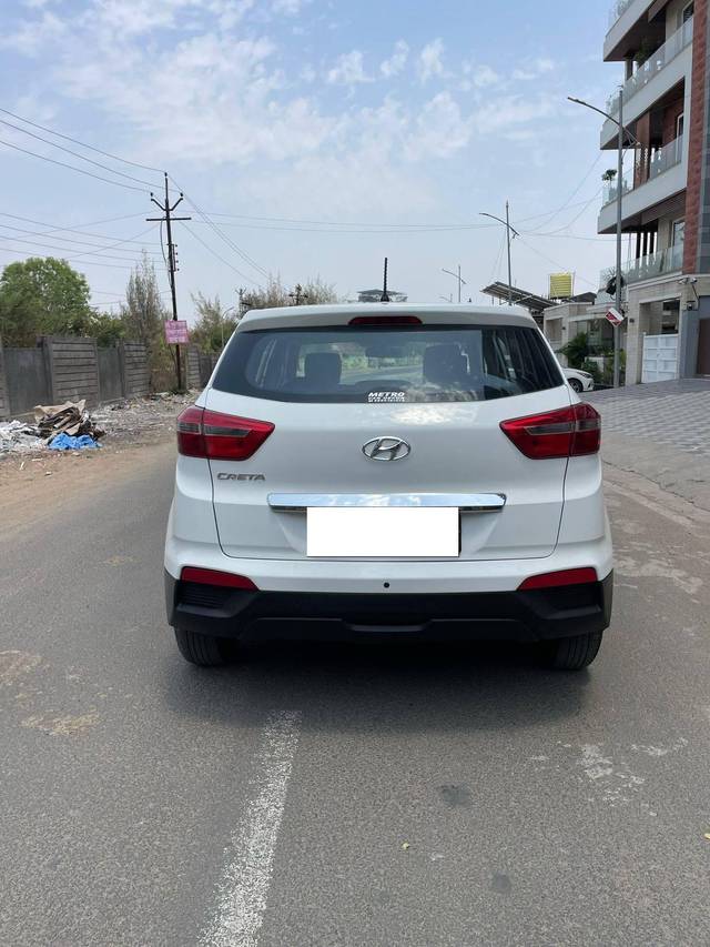https://images10.gaadi.com/usedcar_image/4559322/original/processed_7dd9c1da898fb54ab8c4d04ef10c6677.jpg?imwidth=6401