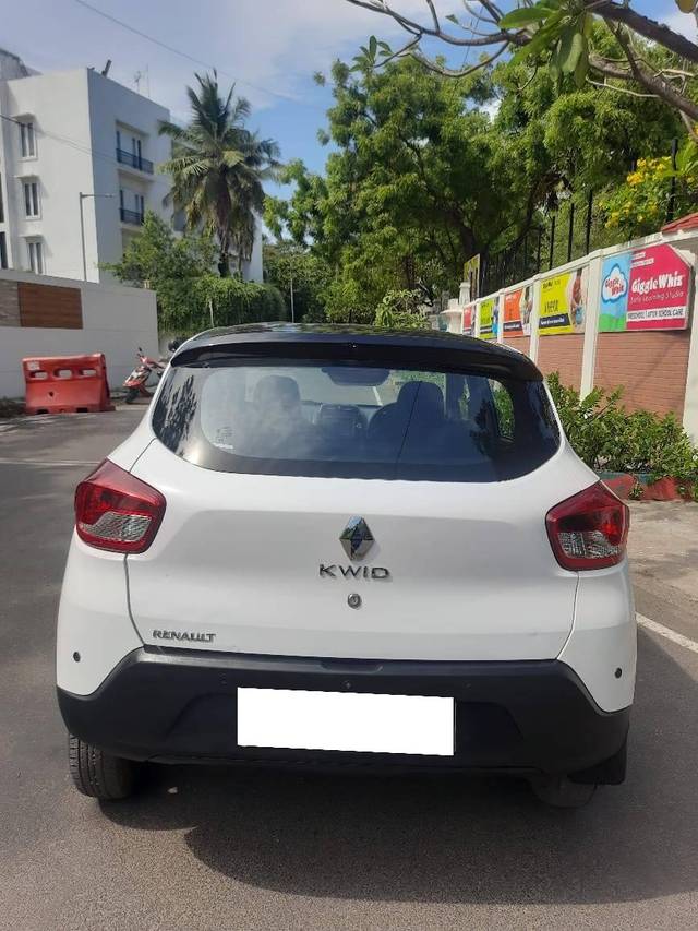 https://images10.gaadi.com/usedcar_image/4559326/original/processed_ef3c9fb12956f880944605756361e3da.jpg?imwidth=6402
