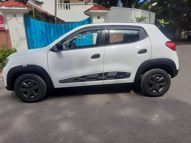 https://images10.gaadi.com/usedcar_image/4559326/original/processed_f60d8748293b6ea1669abe2beb491772.jpg?imwidth=6400