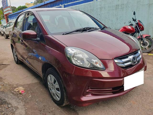 https://images10.gaadi.com/usedcar_image/4559350/original/processed_534a646d609152bd0876b818570d7b2d.jpg?imwidth=6400