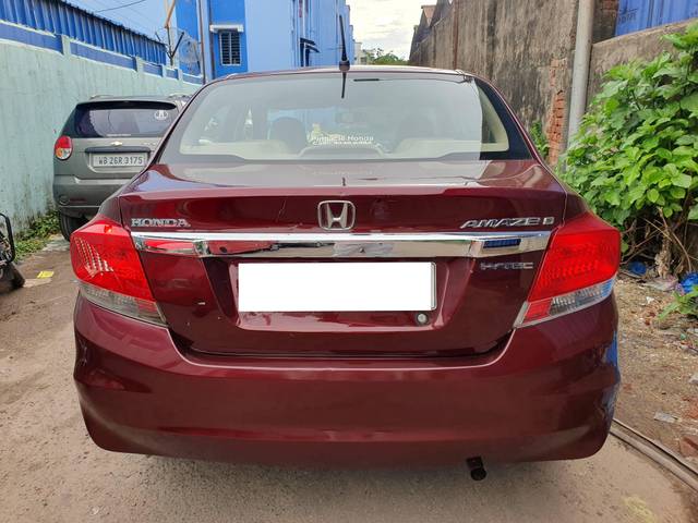 https://images10.gaadi.com/usedcar_image/4559350/original/processed_c68e26a6d1cf9e787b85efa0f08aad34.jpg?imwidth=6401