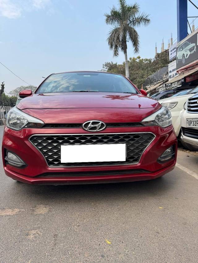 https://images10.gaadi.com/usedcar_image/4559356/original/processed_fd1f473e8a26d94bb9820bc2e63d30b9.jpg?imwidth=6400