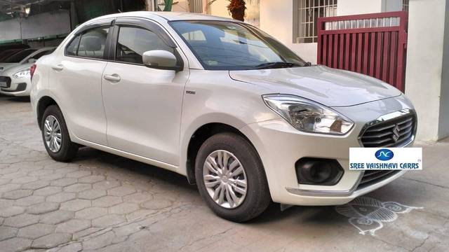 https://images10.gaadi.com/usedcar_image/4559357/original/processed_fd2e0416dc5364422651f9db7d2b0157.jpeg?imwidth=6400