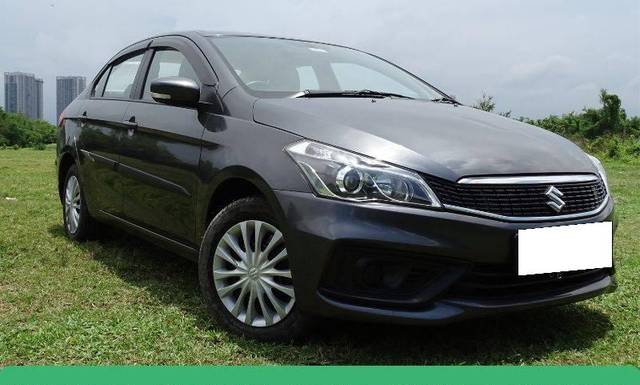 https://images10.gaadi.com/usedcar_image/4559358/original/processed_389b612a475aac6e6d0275b367b4e3ec.jpeg?imwidth=6400