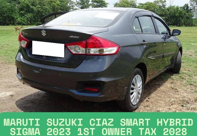 https://images10.gaadi.com/usedcar_image/4559358/original/processed_8101f07ea72b7ee168a3c01983f3aa04.jpeg?imwidth=6402
