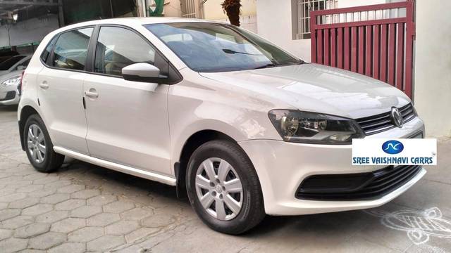 https://images10.gaadi.com/usedcar_image/4559373/original/processed_3f08f962bc611e393f186b454b704d16.jpeg?imwidth=6400