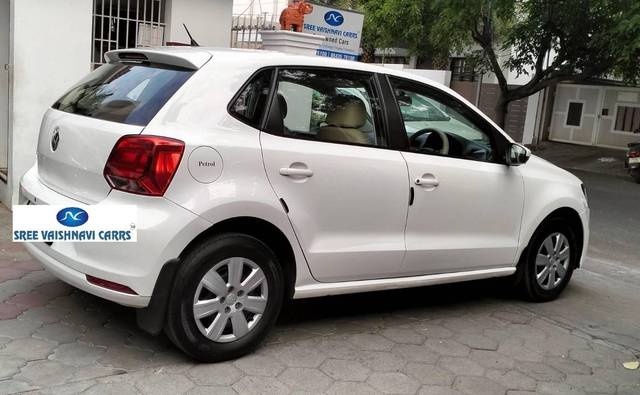 https://images10.gaadi.com/usedcar_image/4559373/original/processed_ee5064ba917653223bd35a84d7ec3c4c.jpeg?imwidth=6401