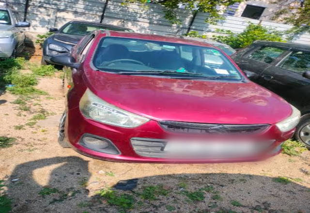 https://images10.gaadi.com/usedcar_image/4559375/original/f298d85a-c509-4d06-aec3-fc7aa2fb990d.?imwidth=6402