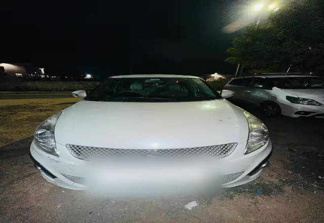 https://images10.gaadi.com/usedcar_image/4559422/original/c9ebc1e6-548a-49ef-8fd0-faff01ebb9dd.?imwidth=6400