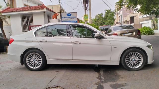https://images10.gaadi.com/usedcar_image/4559455/original/processed_79611d3730c4c31b10ff4e081d481f67.jpeg?imwidth=6401