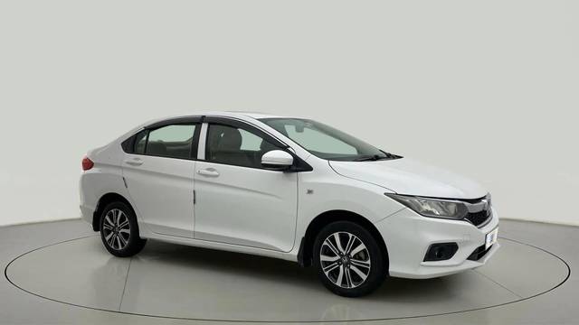 https://images10.gaadi.com/usedcar_image/4559456/original/c01f590afb456d1d9031e384b2e0103b.jpg?imwidth=6400