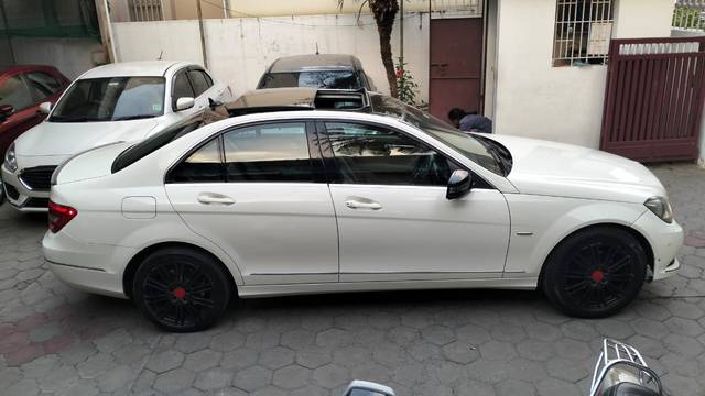 https://images10.gaadi.com/usedcar_image/4559463/original/46597fc78cd0565b7c7386946cbaeb3e.jpeg?imwidth=6401