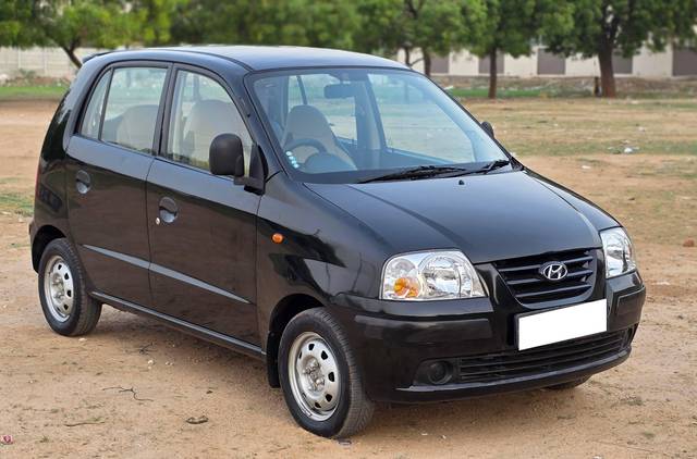 https://images10.gaadi.com/usedcar_image/4559466/original/processed_6dae79237f5448eb58ee5ee7da6ad450.jpg?imwidth=6400
