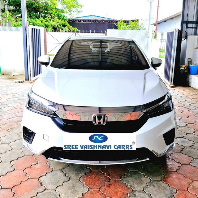 https://images10.gaadi.com/usedcar_image/4559470/original/processed_f731575d0257af79b93bc46362afa87c.jpeg?imwidth=6400