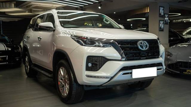 https://images10.gaadi.com/usedcar_image/4559474/original/processed_25a7fa53c1437bfd35b212765907e5df.jpg?imwidth=6400