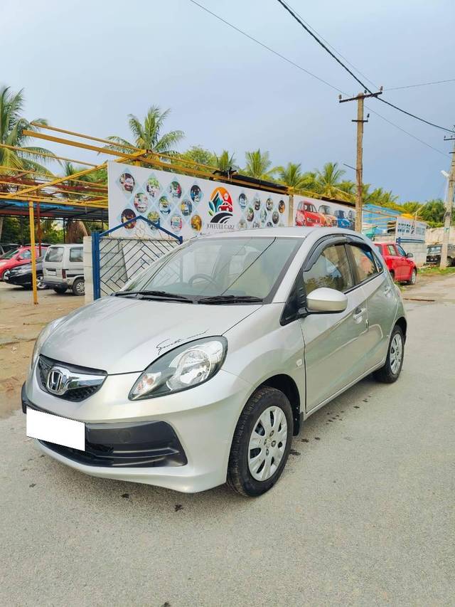 https://images10.gaadi.com/usedcar_image/4559475/original/processed_453f5cc31918a04490a785f9100f33a4.jpg?imwidth=6400