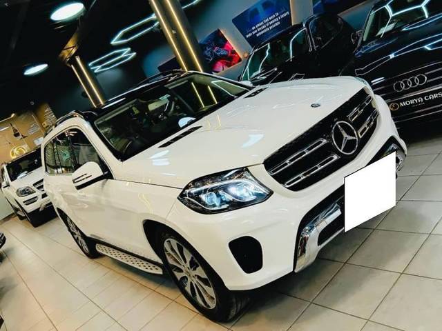 https://images10.gaadi.com/usedcar_image/4559482/original/processed_4bf7a37709723a71e6e713c1329b1a90.jpg?imwidth=6400