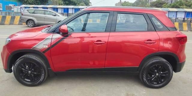 https://images10.gaadi.com/usedcar_image/4559497/original/processed_5137bbaaaae771df4ced63d5afce8350.jpeg?imwidth=6401