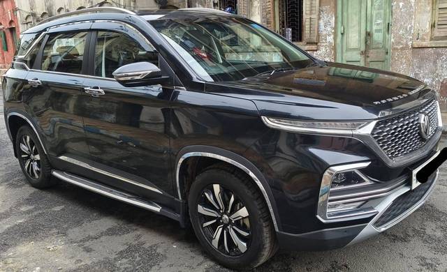 https://images10.gaadi.com/usedcar_image/4559500/original/processed_20613494f8bc3006b177e8ac359b9c86.jpg?imwidth=6400