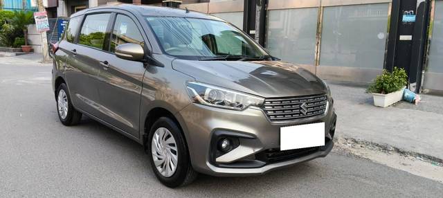 https://images10.gaadi.com/usedcar_image/4559504/original/processed_0f089ee6bd7e81dd4ceff0287113685b.jpg?imwidth=6400