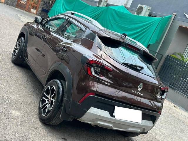 https://images10.gaadi.com/usedcar_image/4559520/original/processed_cc5bd0a3-20a2-4cdd-b012-24c220dbd88b.jpg?imwidth=6402