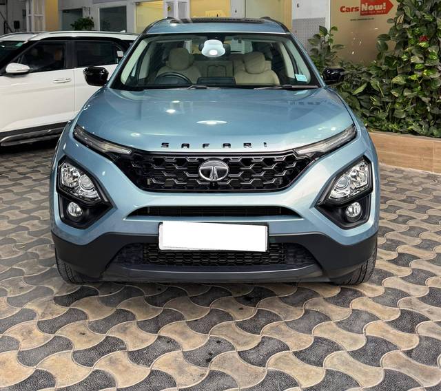 https://images10.gaadi.com/usedcar_image/4559521/original/processed_56fc48e14e9787957ffc05b5dee474a8.jpg?imwidth=6402