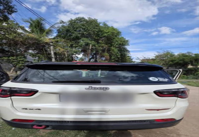 https://images10.gaadi.com/usedcar_image/4559529/original/dd248f79-a73d-4f22-9df8-4222d5428408.?imwidth=6401