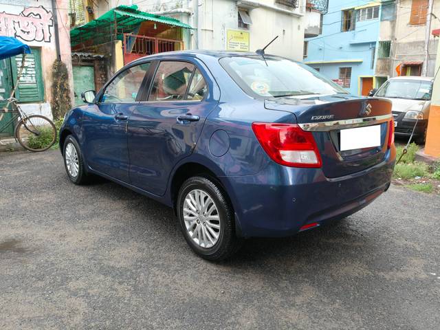 https://images10.gaadi.com/usedcar_image/4559533/original/processed_a3c510493011cea40cf6ffd3ee44200b.jpg?imwidth=6402