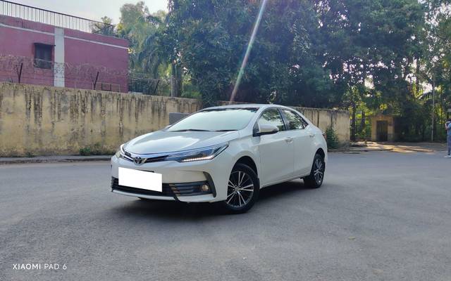 https://images10.gaadi.com/usedcar_image/4559535/original/processed_041cda2d-7628-442c-97a4-b9aef3e78b41.jpg?imwidth=6400
