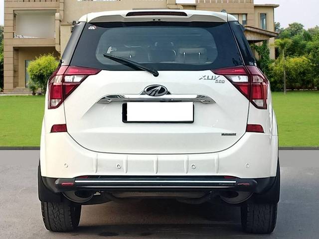 https://images10.gaadi.com/usedcar_image/4559540/original/processed_ed980d48024c21ab0f50a7c9c4ccb543.jpg?imwidth=6402