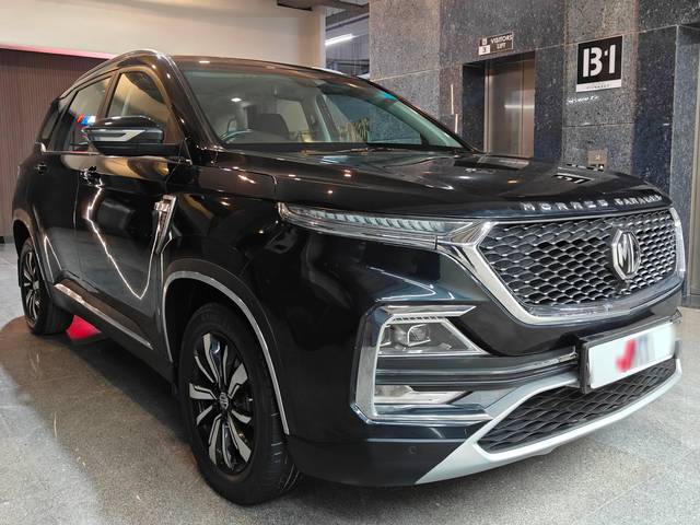 https://images10.gaadi.com/usedcar_image/4559547/original/processed_9e7602d80ab31450410a0c74e3b068ac.jpg?imwidth=6400