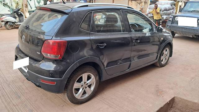 https://images10.gaadi.com/usedcar_image/4559549/original/processed_a73f8bdafb55edb4b3219f2b57f99639.jpg?imwidth=6402