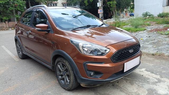 https://images10.gaadi.com/usedcar_image/4559563/original/28c9fb596c0823bdc96112f1b38cd44f.jpg?imwidth=6400