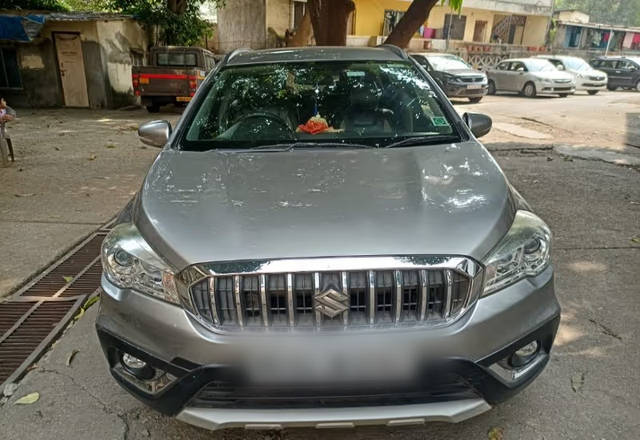 https://images10.gaadi.com/usedcar_image/4559564/original/70463ab1-f76d-41f3-96d7-059a4ca62ca9.?imwidth=6400