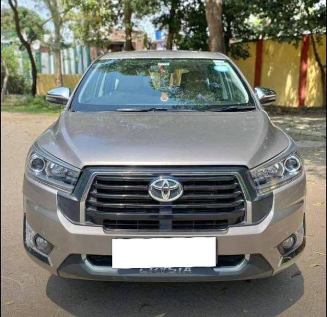 https://images10.gaadi.com/usedcar_image/4559593/original/processed_edcb4f6ddab5e91c46dcb98a678e56e3.jpg?imwidth=6400