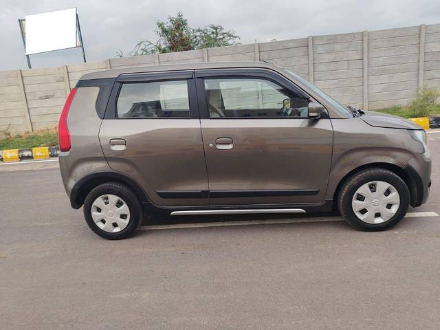 https://images10.gaadi.com/usedcar_image/4559617/original/processed_9fc9c6f2bab7038cf9543ce8d3fc0497.jpg?imwidth=6401