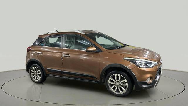 https://images10.gaadi.com/usedcar_image/4559626/original/17ec94b12518c7f41c9120c3b0309886.jpg?imwidth=6400