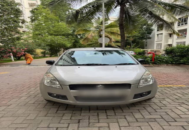 https://images10.gaadi.com/usedcar_image/4559629/original/d02fe275-39f7-4821-8971-1b94a6b92b48.?imwidth=6400