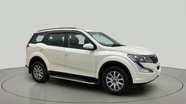 https://images10.gaadi.com/usedcar_image/4559635/original/18ba3bccf015361ec17519fb977a4c39.jpg?imwidth=6400