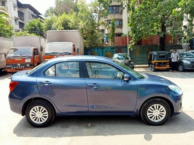 https://images10.gaadi.com/usedcar_image/4559650/original/processed_082d19f33fcfb61e8d05d14855978e29.jpg?imwidth=6401