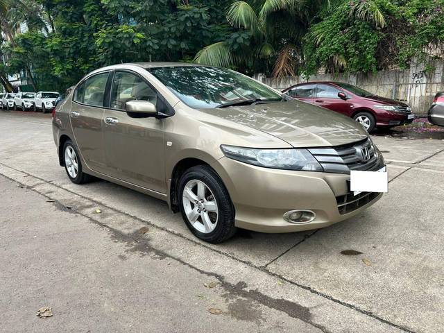 https://images10.gaadi.com/usedcar_image/4559651/original/processed_bb26e07c89a805afa0f1b80f25145370.jpg?imwidth=6400