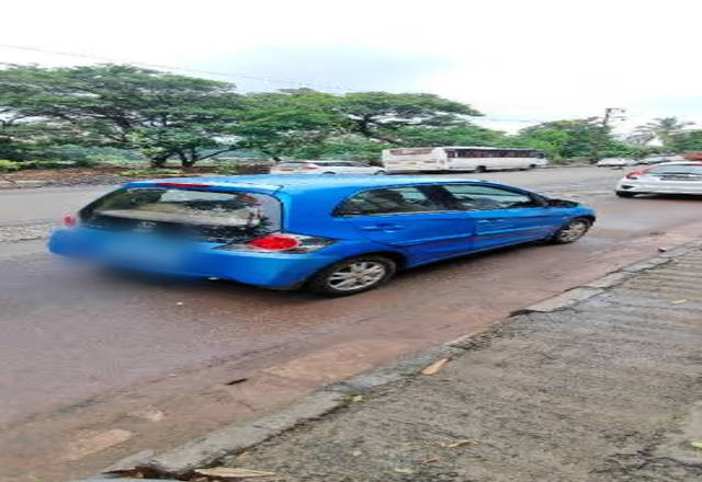 https://images10.gaadi.com/usedcar_image/4559684/original/9d9b3545-2391-4908-85bd-333e29b90eed.?imwidth=6400