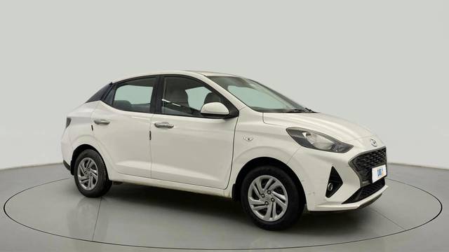 https://images10.gaadi.com/usedcar_image/4559685/original/07f5b1d91475cfd802cefc519e252ee7.jpg?imwidth=6400