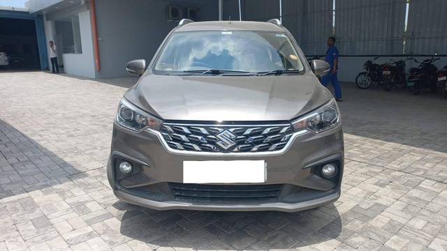 https://images10.gaadi.com/usedcar_image/4559696/original/processed_e1a48786-18fe-41b4-9031-bbc9d55dcb0a.jpg?imwidth=6401