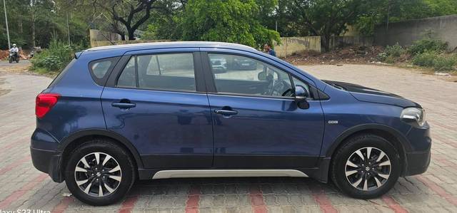 https://images10.gaadi.com/usedcar_image/4559730/original/processed_14dbf677b01f6be819413e129bce539a.jpg?imwidth=6401