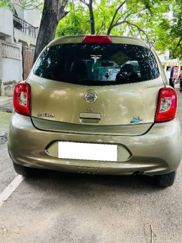 https://images10.gaadi.com/usedcar_image/4559736/original/processed_58a6c7a5-9210-4456-a891-55871f0d53fc.jpeg?imwidth=6402