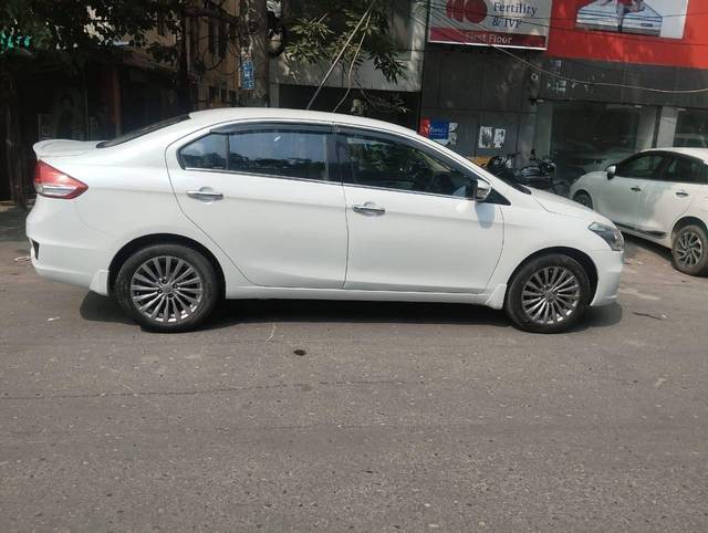 https://images10.gaadi.com/usedcar_image/4559745/original/processed_eb4cf09204c6a8032dc57198c7b2c87f.jpg?imwidth=6401